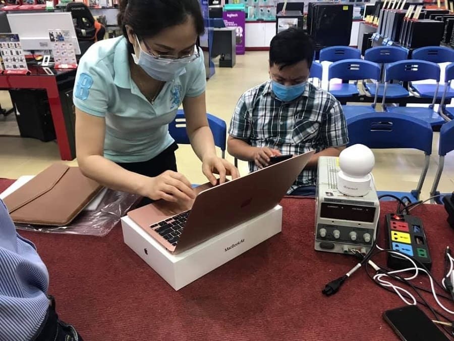 tao khuyet macvn dia chi chon mua may mac cuc chat macvn.com vn 1 1 Táo khuyết Macvn - Địa chỉ chọn mua máy Mac cực chất tao khuyet macvn dia chi chon mua may mac cuc chat macvn.com vn 1 1 Táo khuyết Macvn - Địa chỉ chọn mua máy Mac cực chất