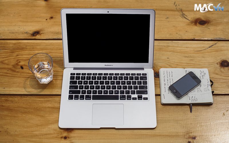 tang nang suat va hieu qua tren macbook LÀM VIỆC ĐA NHIỆM VÀ CHIA SẺ DỮ LIỆU TRÊN MACBOOK Chia sẻ dữ liệu và làm việc đa nhiệm giúp tăng năng suất và hiệu quả trên MacBook
